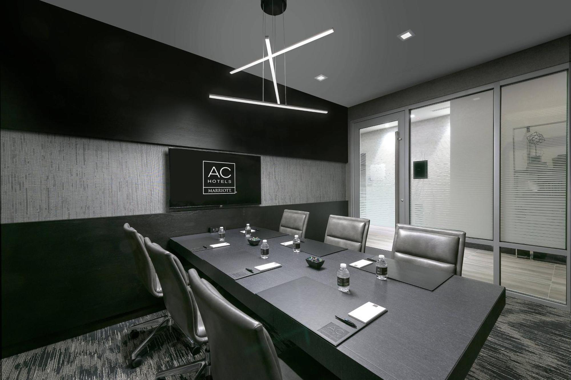 Ac Hotel By Marriott Boston North Medford Eksteriør billede