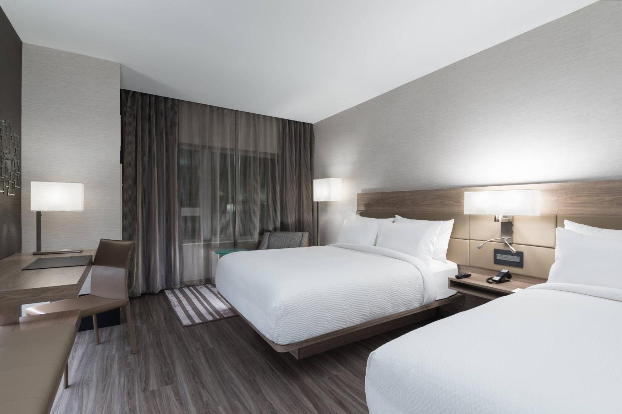Ac Hotel By Marriott Boston North Medford Eksteriør billede