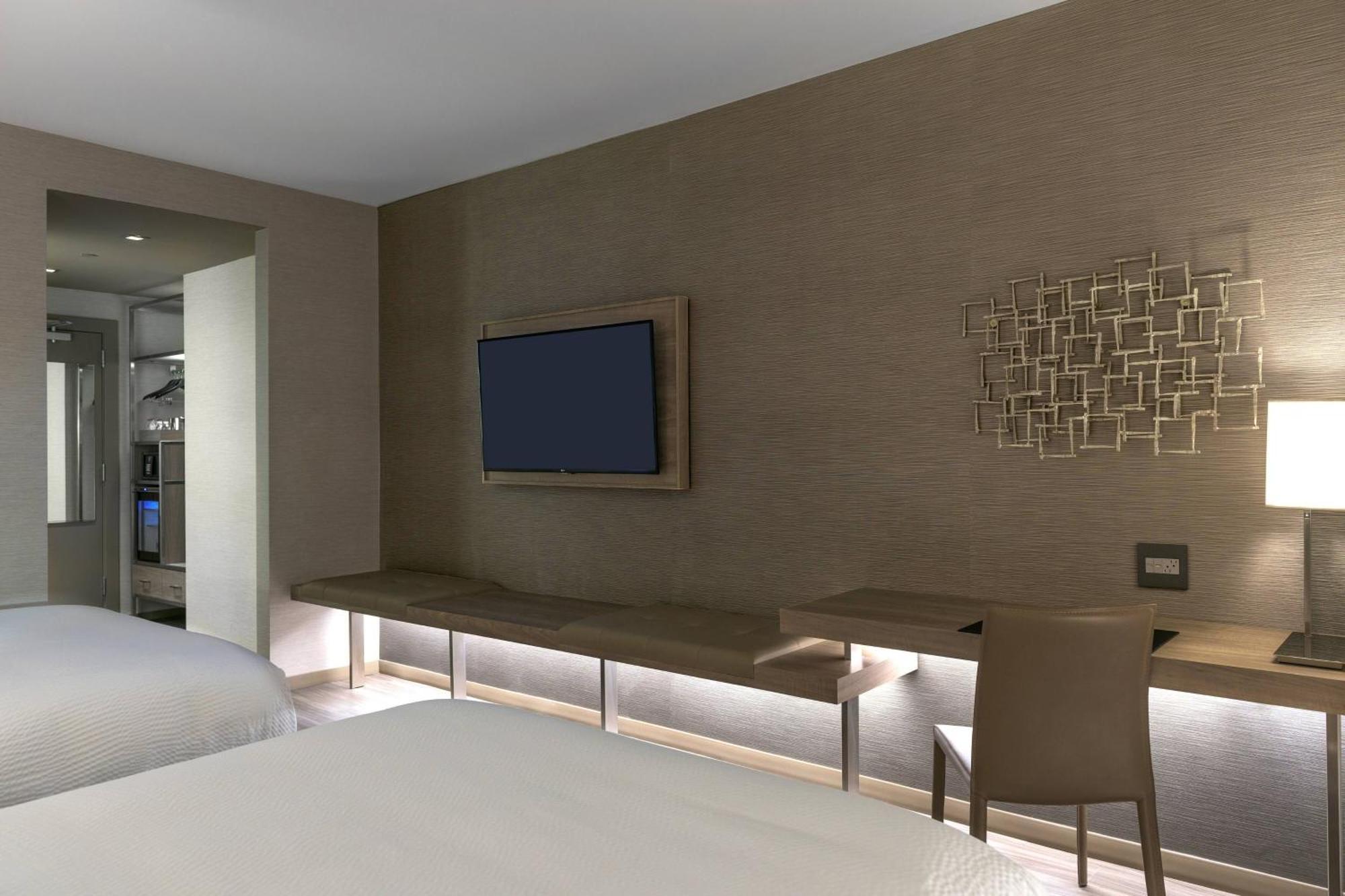 Ac Hotel By Marriott Boston North Medford Eksteriør billede