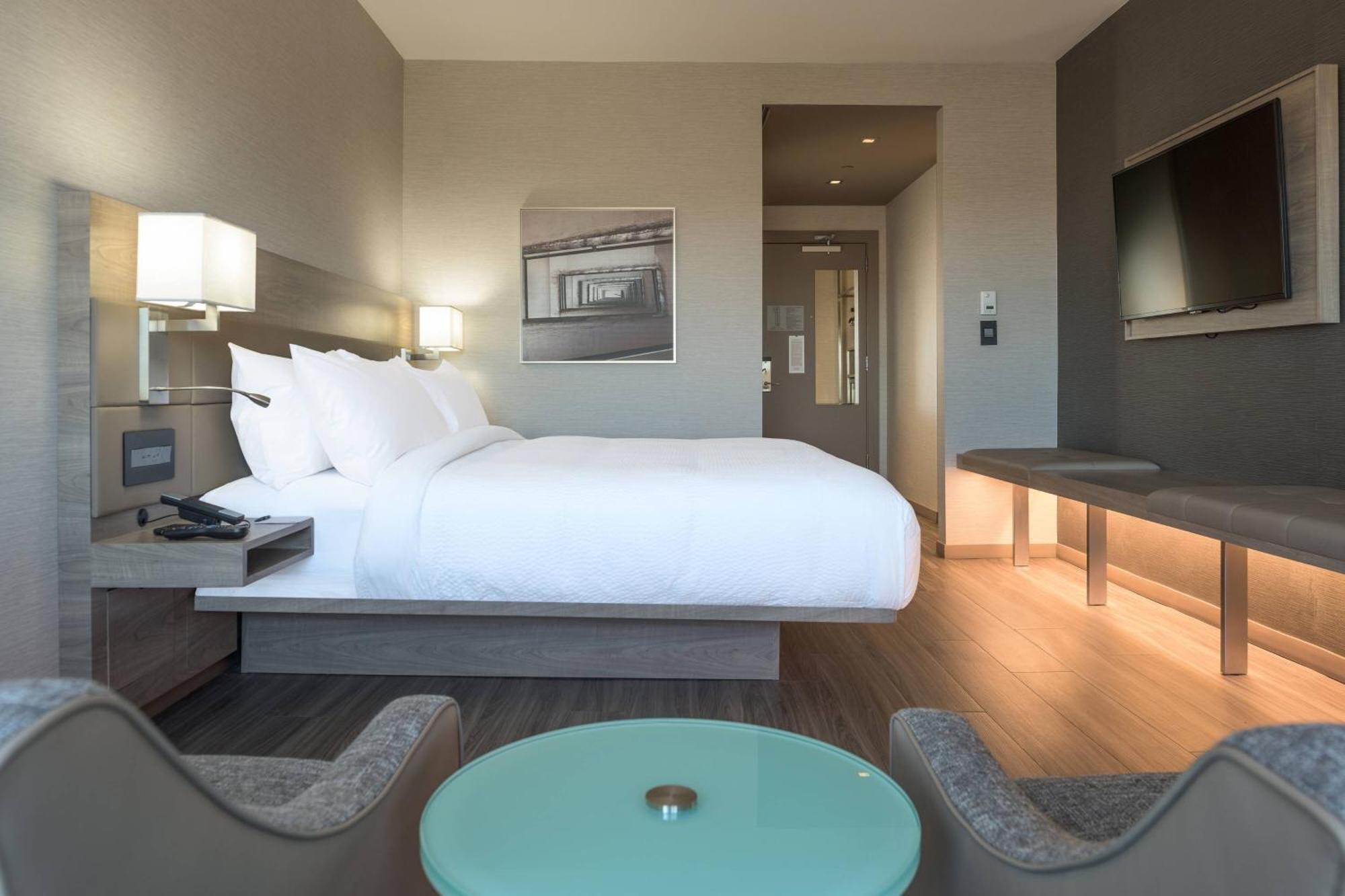 Ac Hotel By Marriott Boston North Medford Eksteriør billede